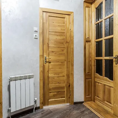 Akademika Hnatyuka * Lviv