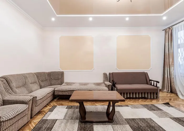 Lägenhet Akademika Hnatyuka Lviv