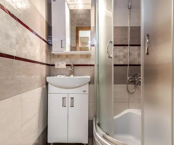 Akademika Hnatyuka Lviv